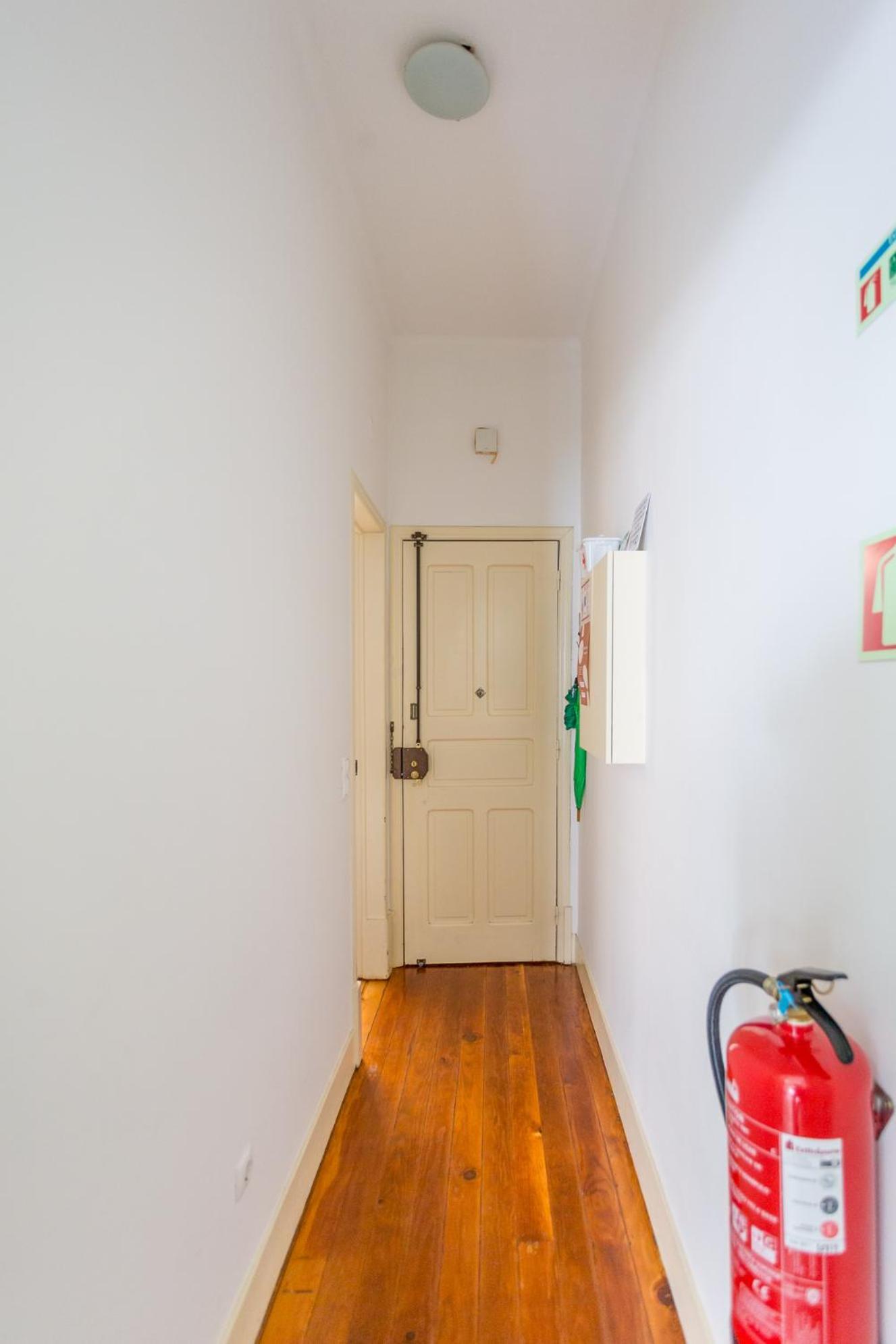 Be Local - Flat With One Bedroom In Moscavide - Lisboa Eksteriør billede